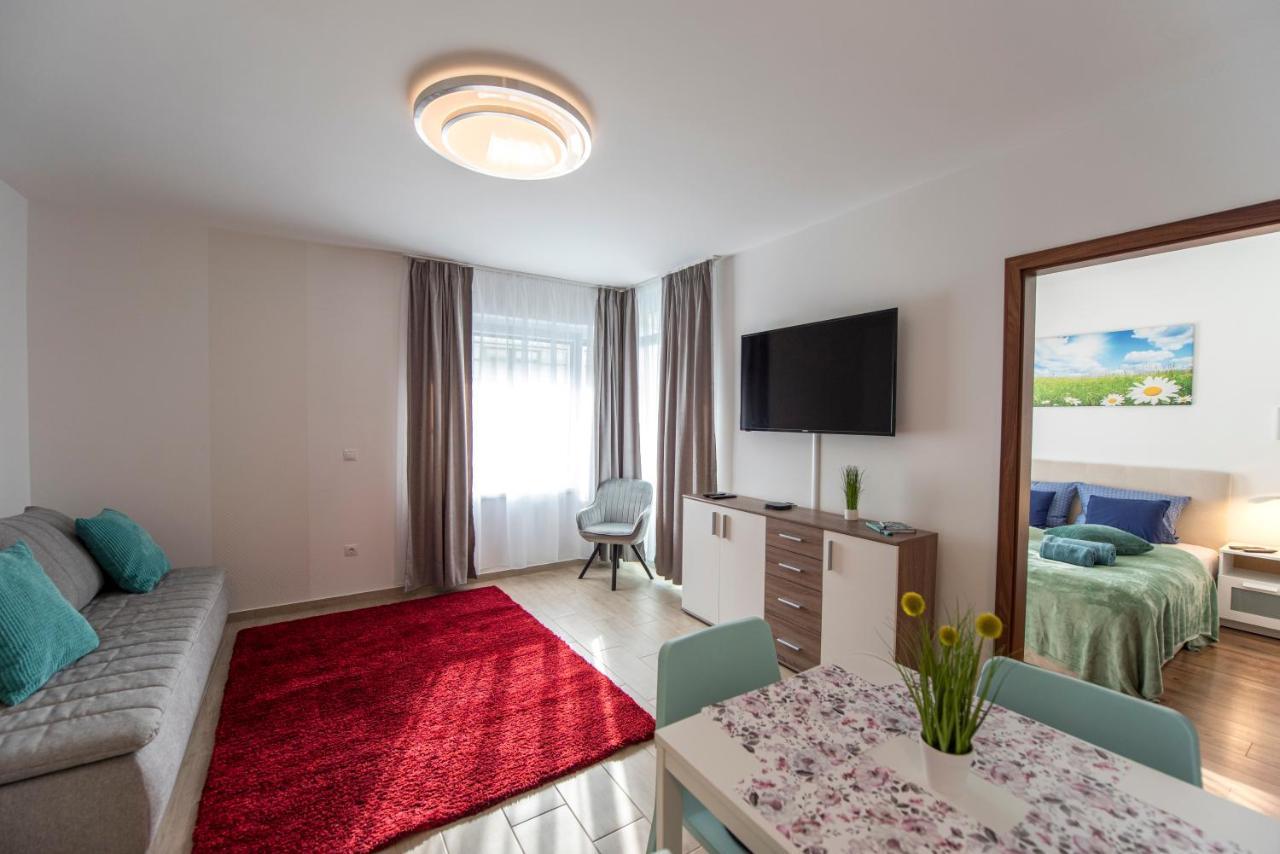 Lovely Apartman- Free Parking Peçuy Dış mekan fotoğraf