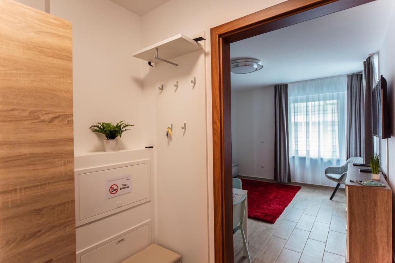 Lovely Apartman- Free Parking Peçuy Dış mekan fotoğraf