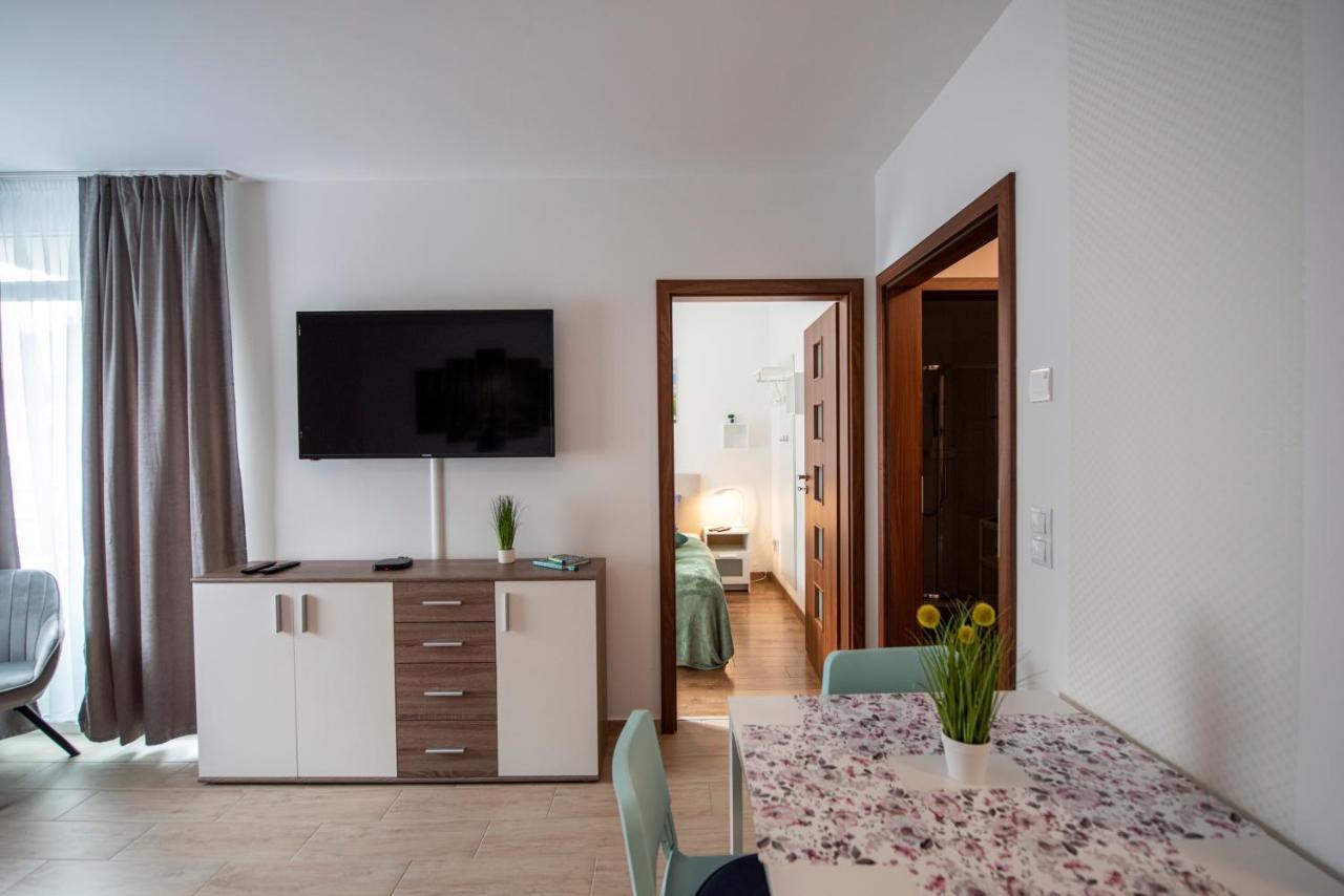 Lovely Apartman- Free Parking Peçuy Dış mekan fotoğraf