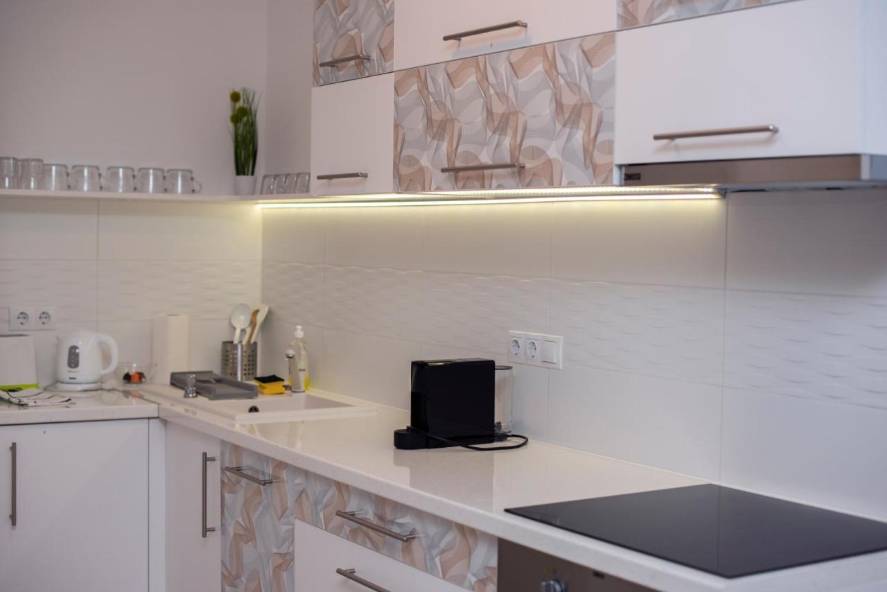 Lovely Apartman- Free Parking Peçuy Dış mekan fotoğraf