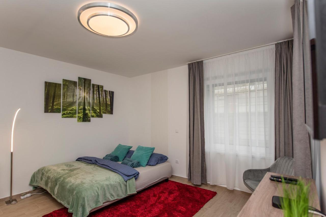 Lovely Apartman- Free Parking Peçuy Dış mekan fotoğraf