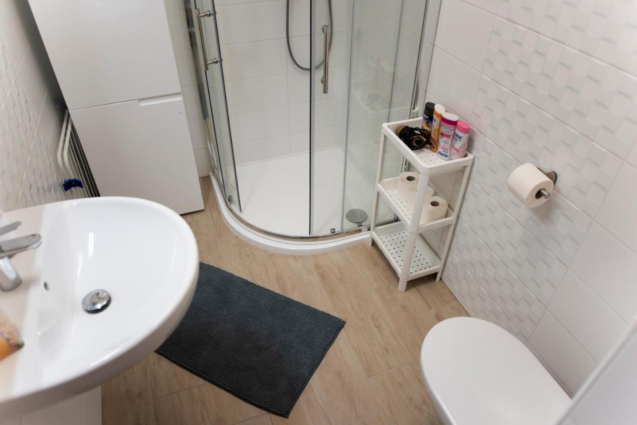 Lovely Apartman- Free Parking Peçuy Dış mekan fotoğraf